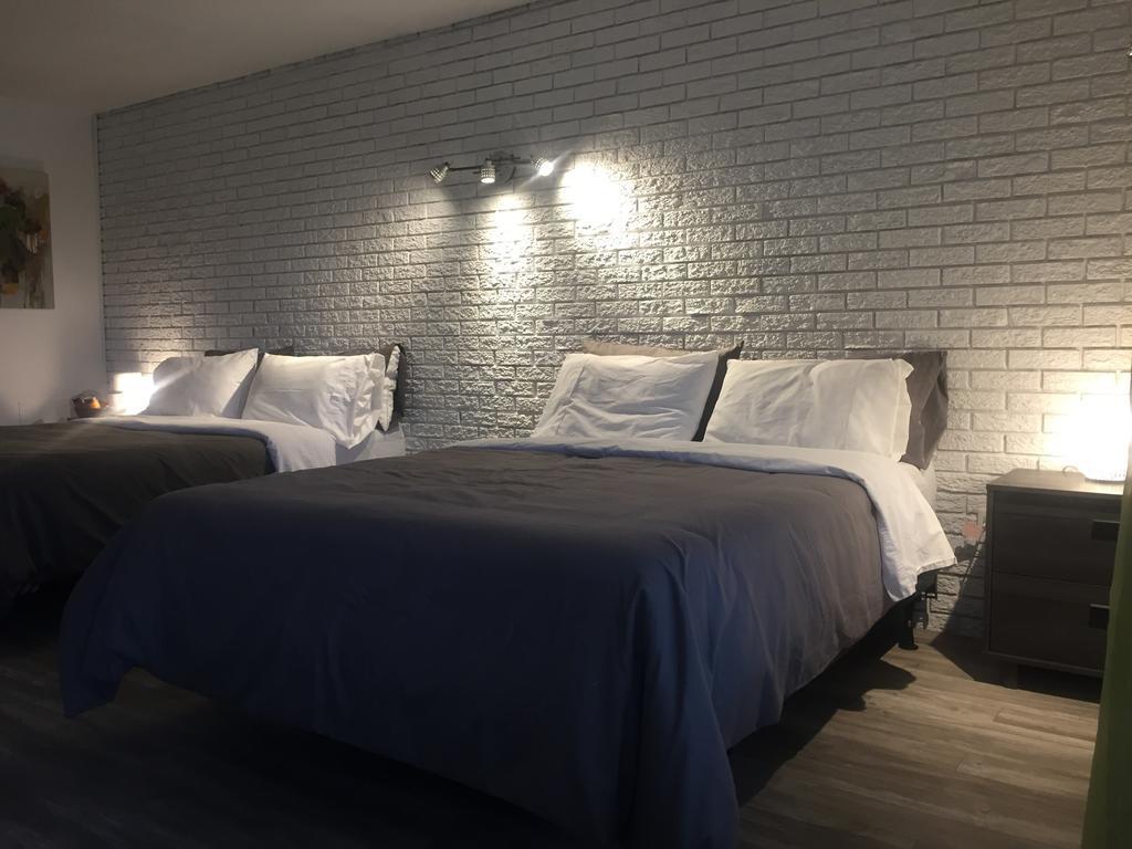몽로리에 Complexe Dix80 모텔 외부 사진